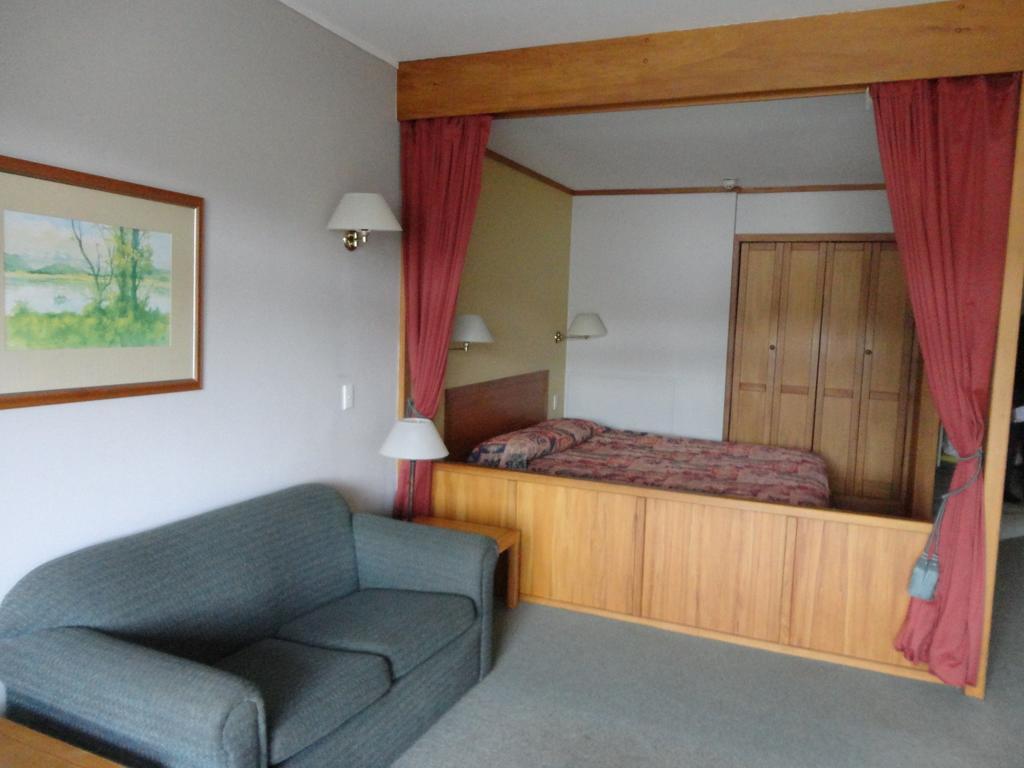 Silver Oaks Hotel - Geyserland โรโตรัว ภายนอก รูปภาพ